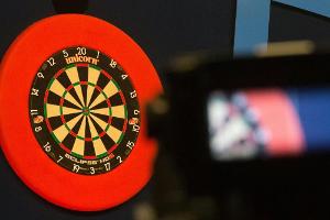 Darts-WM: Hempel gelingt Sensation gegen Van den Bergh