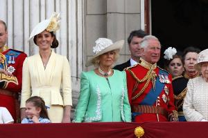 Queen Elizabeth II. soll Weihnachten nicht allein sein.