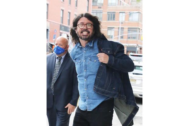 Dave Grohl ist in seiner Heimatstadt Warren im US-Bundesstaat Ohio unvergessen. Als eine Gasse in Dave Grohl Alley umbenannt...