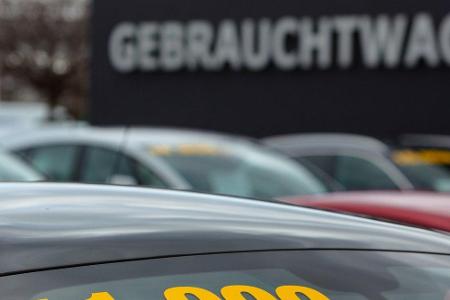 Ab dem 1. Januar 2022 gilt eine neue Regelung beim Kauf von Neu- und Gebrauchtwagen: Wird ein Mangel am Fahrzeug ersichtlich...