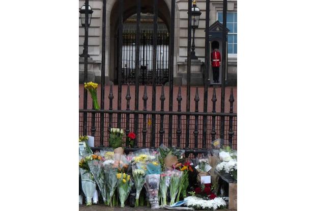 ...hat das Zeug dazu, für die Queen ebenfalls als Horrorjahr in die Geschichte einzugehen. Der härteste Schicksalsschlag war...