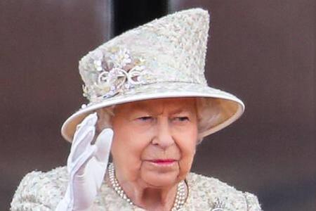 Die Königin selbst kämpfte 2021 immer wieder mit gesundheitlichen Problemen und bekam von ihren Ärzten die Anweisung, kürzer...