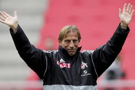 'Das war heute eine Mannschaft, die hatte eine Blutgruppe. Und diese Blutgruppe lautete Sieg.' (Daum nach dem Aufstieg mit d...