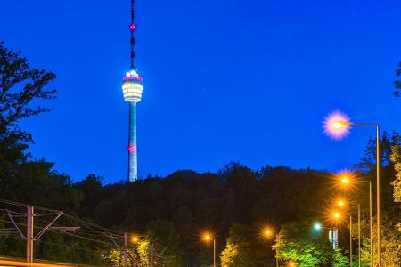 Baden-Württemberg: An den südwestlichen Zapfsäulen kostet ein Liter Benzin durchschnittlich 1,680 Euro. Für einen Liter Dies...