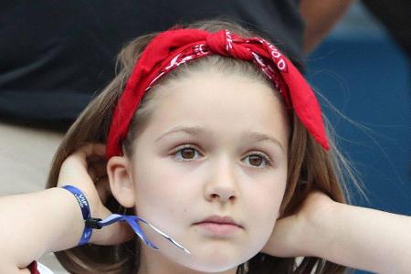 Im Juli wurde Harper Seven zehn Jahre alt. Äußerlich ähnelt sie immer mehr ihrer Mama Victoria. Ob sie wohl auch in deren Fu...