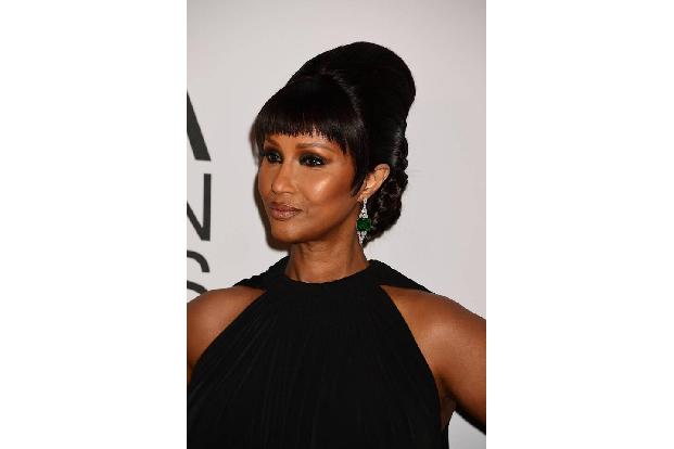 Auch Supermodel Iman, Witwe von David Bowie, ließ sich den Mega-Event nicht entgehen. Ihr fiel die besondere Aufgabe zu, Zen...