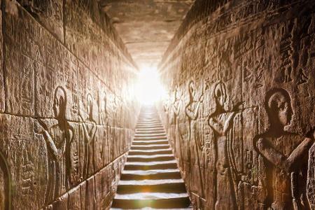 In die Top Ten hat es ein Land geschafft, das bei vielen von der Bucket List verschwunden war: Ägypten. Zwar gilt das Land n...