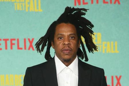 ...Rapper und Musikproduzent Jay-Z darf sich ebenfalls über seine Aufnahme in die Rock& Roll Hall of Fame freuen. Diesem Lob...