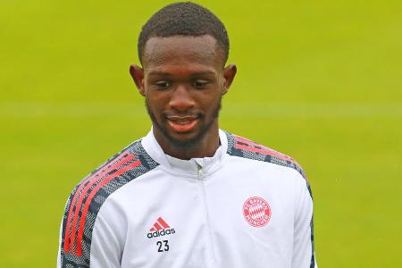 Schlenzte aus 18 Metern in Rücklage drüber, hatte auch in der Defensive keine gelungene Aktion mehr.