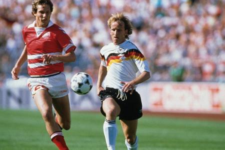 'Die Flanken von außen sind auch Roberto Carlos und Cafu denen ihre Spezialitäten.'