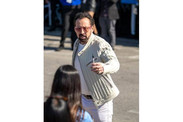 Nicolas Cage spielte 1984 in 'Birdy' einen verletzten Vietnam-Veteranen. Um dessen körperlichen Schmerz nachzuempfinden, lie...