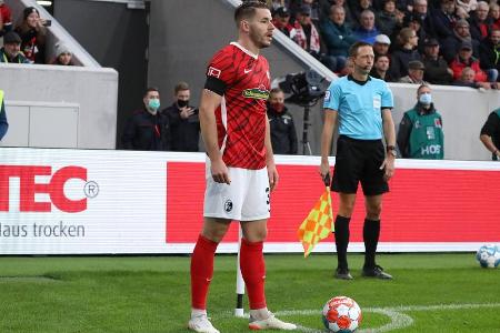 Der Freiburger Kapitän ist der Dauerbrenner auf der linken Abwehrseite und nicht ganz zufällig Rekordspieler der Breisgauer....