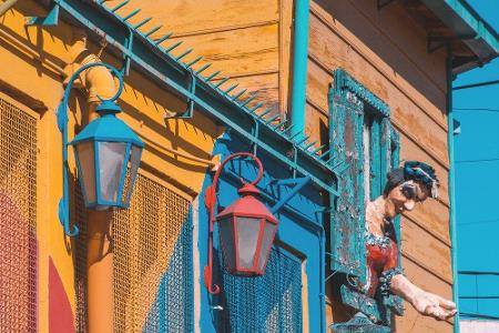 Die Argentinier werfen alles aus dem Fenster, was sie in die Finger bekommen. Alte Rechnungen, Dokumente und Unterlagen, die...