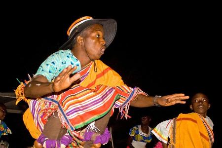 Das Motto in Uganda lautet: Hauptsache laut! Im ostafrikanischen Staat ist es Brauch, kurz vor Mitternacht das alte Jahr mit...