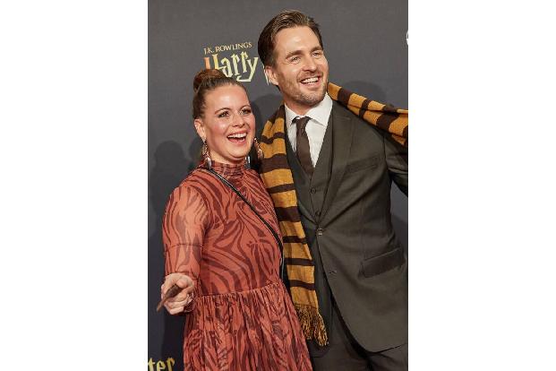 Nach elf Jahren Ehe kann es schon mal hier und da Probleme geben. Sänger Alexander Klaws und seine Frau Nadja gehen diese ga...