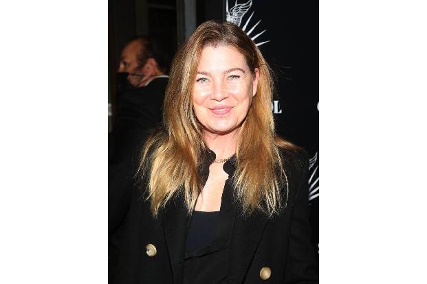 Seit 2005 begeistert 'Grey's Anatomy' das TV-Publikum. Hauptdarstellerin Ellen Pompeo nahm den Preis als beste TV-Darsteller...