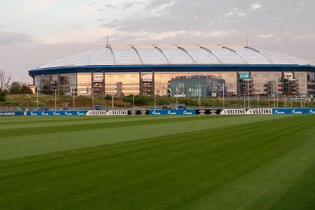 Im November machten Gerüchte die Runde, die Knappen könnten den derzeit vereinslosen Yahya El Hindi verpflichten. Nach Angab...