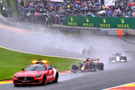 Der GP von Belgien endete im Regenchaos. Unter dem Safety Car absolvierten die Boliden zwei Runden, damit der GP überhaupt g...