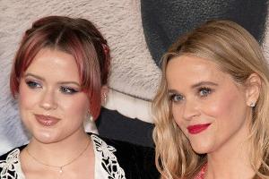 Ava Phillippe (l.) mit ihrer Mutter Reese Witherspoon im Dezember 2021.