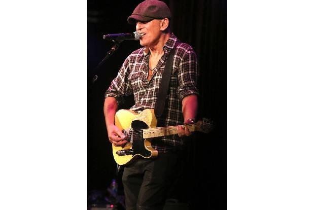 Bruce Springsteen hat ebenfalls in seine rauchige Stimme investiert — allerdings nur sechs Millionen.