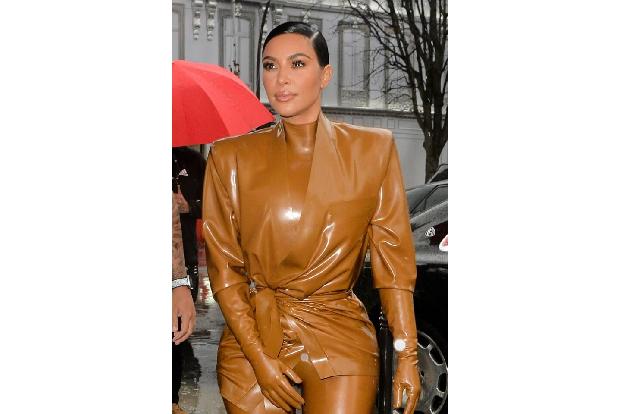 Auch Kim Kardashian bringt man nicht automatisch mit Musik in Verbindung, obwohl sie jahrelang mit einem der größten Rapper ...