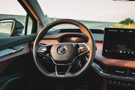 Der ADAC hat während des letzten Jahres 112 Fahrzeuge unter die Lupe genommen, davon 21 Elektroautos. Skodas Stromer Enyaq i...