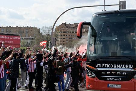Ausschreitungen in San Sebastian: Atletico-Busse mit Steinen beworfen