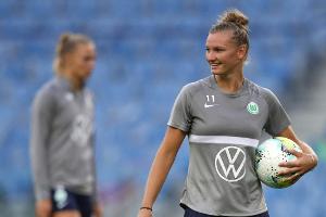 Popp gibt Wolfsburg-Comeback im Testspiel