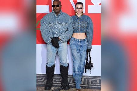 Kanye West und Julia Fox in Paris.