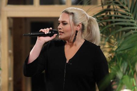 Sarah Knappik rappte für ihre Mitcamper.