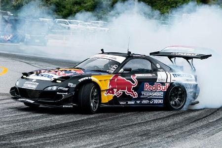 Mad Mike Whiddett - Mazda RX7