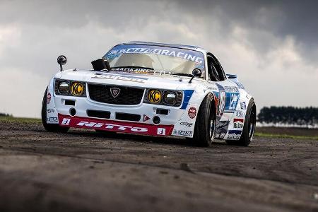 Mad Mike Whiddett - Mazda RX7