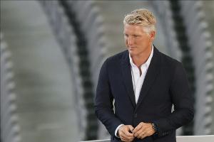 Schweinsteiger stellt Roman-Biografie vor