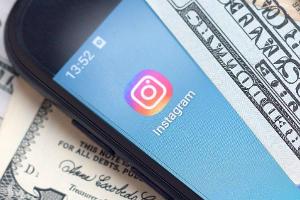 Bei Instagram können zehn Nutzerinnen und Nutzer ihren Followern derzeit exklusive Inhalte gegen einen monatlichen Abobetrag...