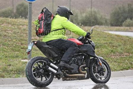 KTM-Brabus 1300 R Erlkönig