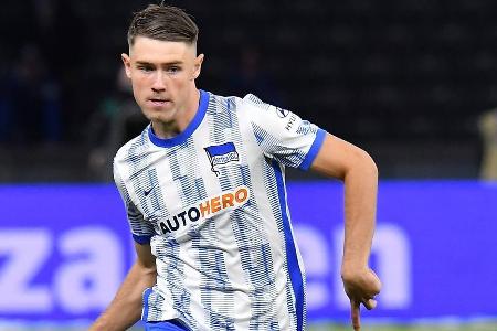 Gab auf der rechten Seite in der Dreierkette sein Startelfdebüt. Offenbarte immer wieder Abstimmungsprobleme auf seiner Seit...