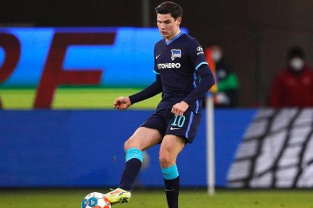 Traf nur 20 Sekunden nach seiner Einwechselung mit einem überlegten Lupfer zum 1:4. Mehr Aufholjagd ließen die Bayern aber n...