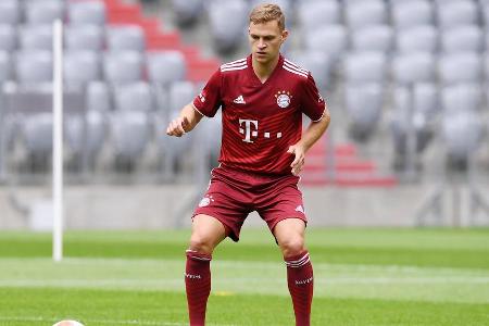 Übernahm bei fast allen Angriffen die Rolle des Spielmachers. Fiel pausenlos mit tollen vertikalen Zuspielen auf. Bereitete ...