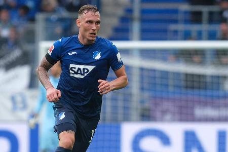 Machte ordentlich Betrieb und nutzte Wolfs schwache Leistung nach Belieben. Seine scharfen Standards sorgten mehrfach für großes Chaos im Dortmunder Strafraum. Etliche Flanken aus dem Spiel heraus fanden aber keinen seiner Mitspieler. Bugsierte Malens scharfe Hereingabe zu allem Überfluss ins eigene Tor (66.).
