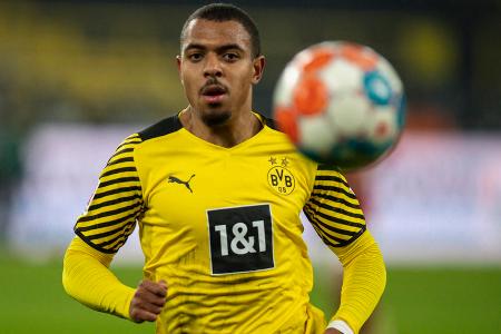 Dortmunds Mann des Spiels! Drang in der Entstehung des 1:0 mit unheimlich viel Speed in den TSG-Sechzehner ein und bediente Haaland mit einem klugen Pass (6.). Sein zweiter blitzgescheiter Assist für Reus brachte Dortmund nach der Pause erneut in Führung (58.). Erzwang auch Raums Eigentor durch eine scharfe Hereingabe (66.). Trat mehrfach als engagierter Verteidiger gegen den Ball in Erscheinung.