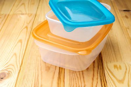 Gegenstände mit Verfallsdatum Tupperware