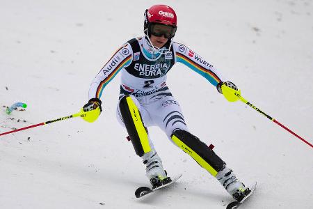 Die Hoffnungen ruhen auf Lena Dürr. Die Slalom-Expertin fuhr in dieser Saison bereits dreimal aufs Podest. Den Speed-Fahrern Romed Baumann, Andreas Sander und Kira Weidle fehlt hingegen ebenso die Konstanz wie den Technikern Linus Straßer und Alex Schmid, auch wenn Straßer mit seinem Sieg beim Nachtslalom in Schladming aufhorchen ließ. Prognose: eine Medaille.