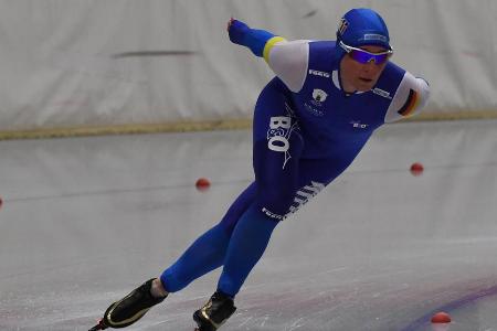 Die besten Chancen auf Edelmetall werden Patrick Beckert über 10.000 Meter eingeräumt. Der Erfurter hatte zugunsten von Training auf die EM verzichtet. In den Massenstart-Rennen benötigen Claudia Pechstein, Michelle Uhrig und Felix Rijhnen für einen Podestplatz viel Glück. Prognose: keine Medaille.