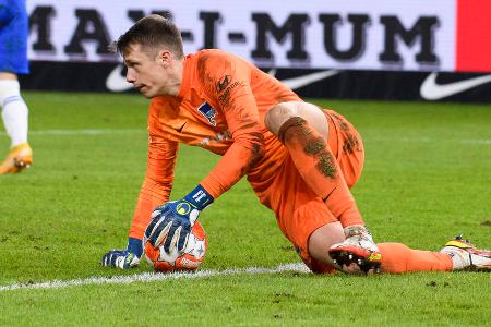 Hielt gegen Müller mit einer unkonventionellen Tat (9.), zeigte gegen Lewandowski (20., 36.) und wieder Müller (66.) dann drei unglaublich gute Reflexe. Hatte gegen Coman mit seiner zentralen Abwehr Glück (11.) und verschuldete später nach ansonsten bärenstarker Leistungen einen ganz einfachen Gegentreffer (75.).