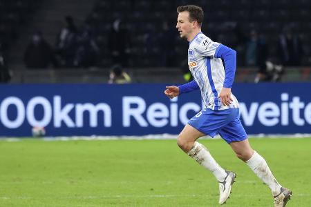 Bewegte sich viel im Zentrum und begab sich engagiert auf die Jagd nach dem Ball. Konnte im Mittelfeld lange noch die beste Zweikampfquote vorweisen. Am Ball ebenfalls einer der sichersten Berliner. Ließ die bis dahin besten Chance seiner Farben derweil leichtfertig aus (53.).