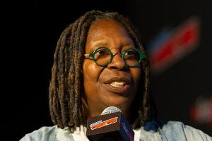 Verliert Whoopi Goldberg jetzt ihren TV-Job - und ihren Nachnamen?
