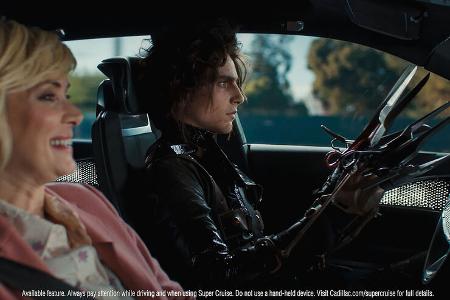 02/2021, Winona Ryder Timothée Chalamet Cadillac Lyriq Werbespot