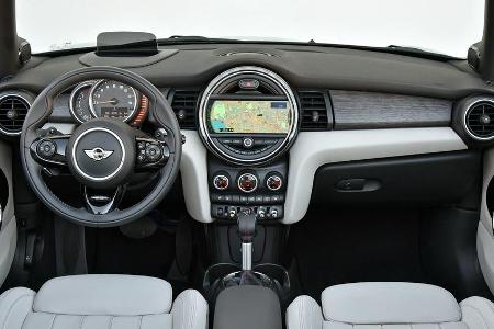 Im Innenraum des neuen Mini Cabrios hat sich nicht viel Neues getan