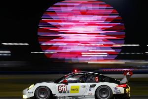 Saugmotor-Power von der Rennstrecke in den neuen Porsche 911 R