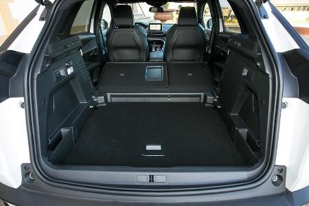 Im Kofferraum ist Platz für den kleinen Umzug